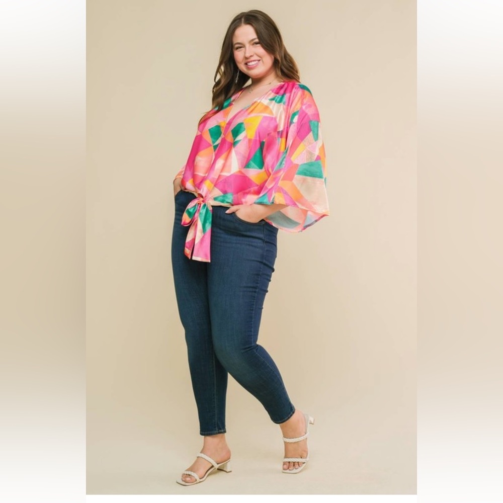 NWT! Plus Luxury Colorful Geometric Sheer Kimono Sleeve Women's Top